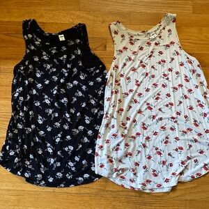 Floral a medium Luxe Tanks Old Navy